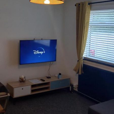 6-Min Walk To New Cross Parking Long Stay Discounts Wolverhampton Esterno foto