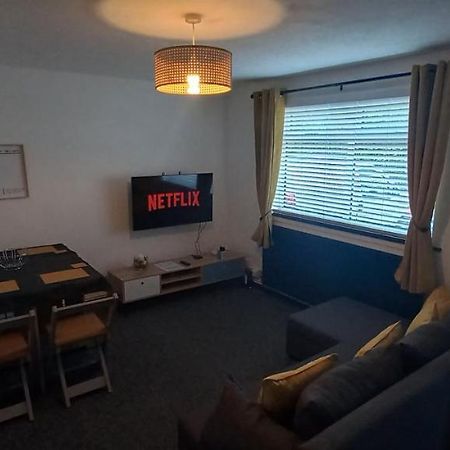 6-Min Walk To New Cross Parking Long Stay Discounts Wolverhampton Esterno foto