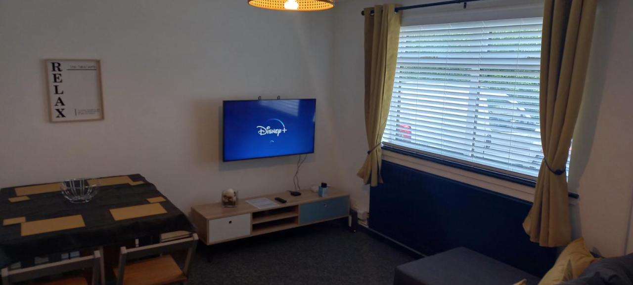 6-Min Walk To New Cross Parking Long Stay Discounts Wolverhampton Esterno foto