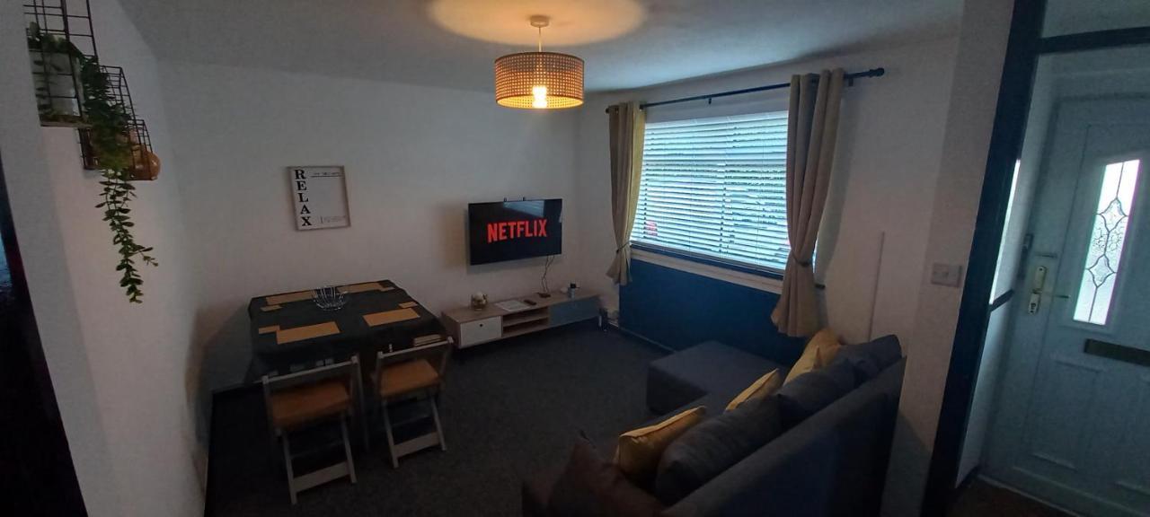 6-Min Walk To New Cross Parking Long Stay Discounts Wolverhampton Esterno foto